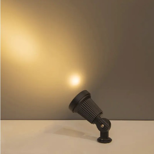 Pourquoi le flux lumineux de DL21014-1 a-t-il des coups de vue 470lm?